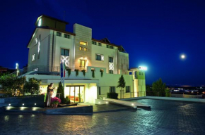  Hotel Vittoria  Сан Джиованни Ротондо